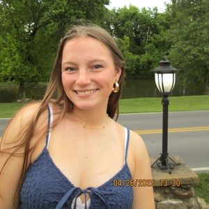 Meet your Posher, Addi